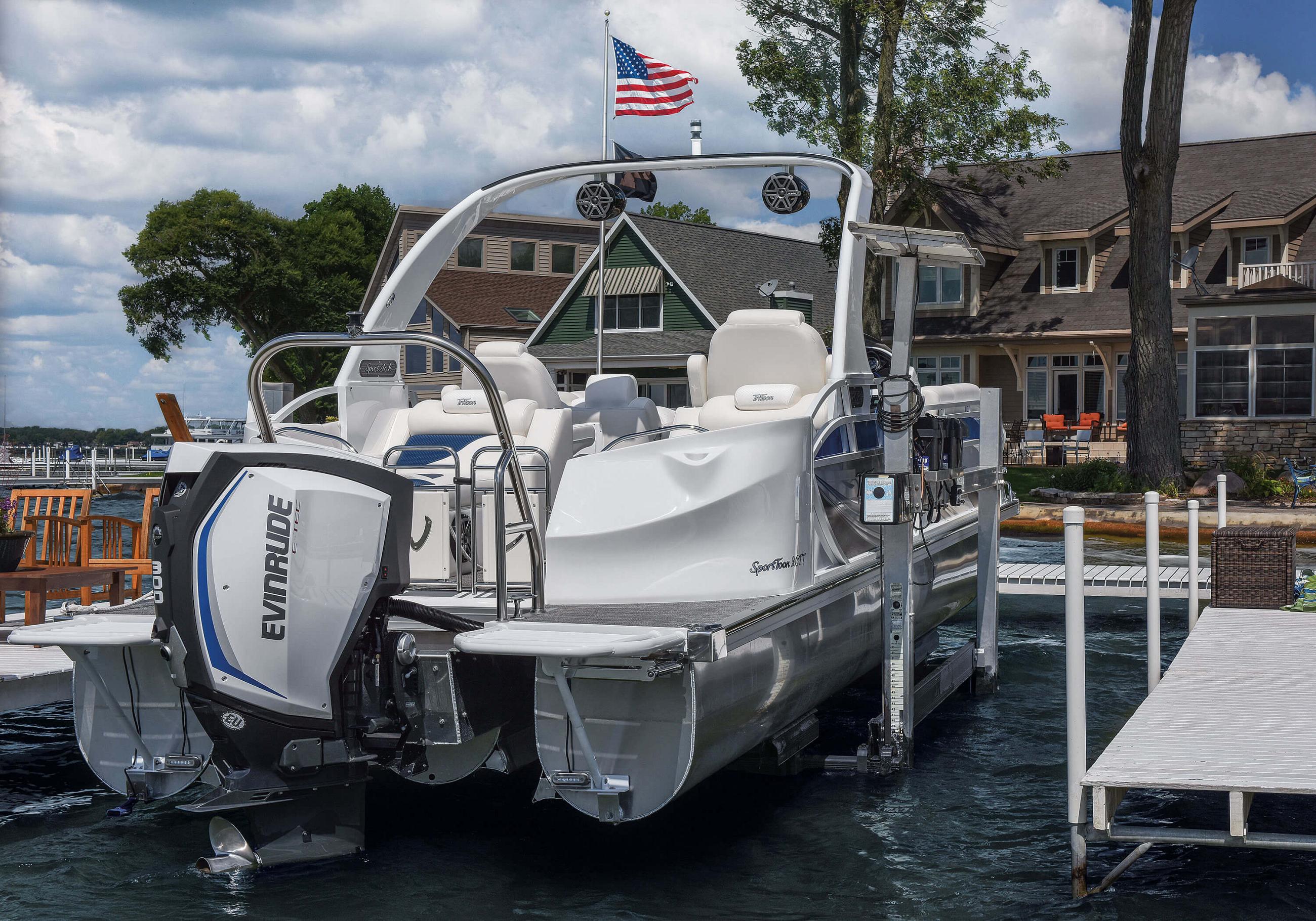 2018 JC TriToon Marine SportToon 26TT RFL Pontoon Boat Dock