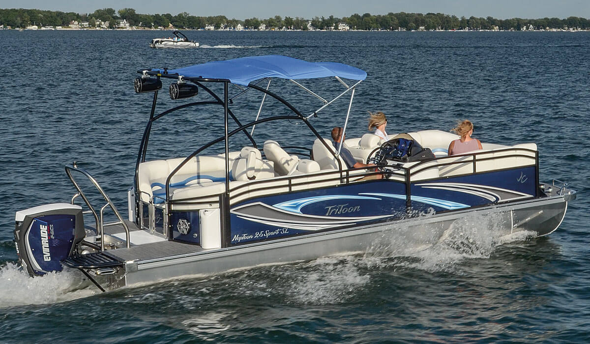 2017 SunLounger Pontoon Boats